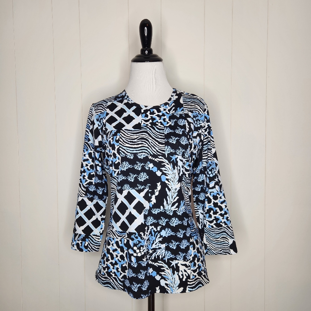 J. McLaughlin Blue & Black Coral / Bamboo Print Catalina Signature Tee Shirt